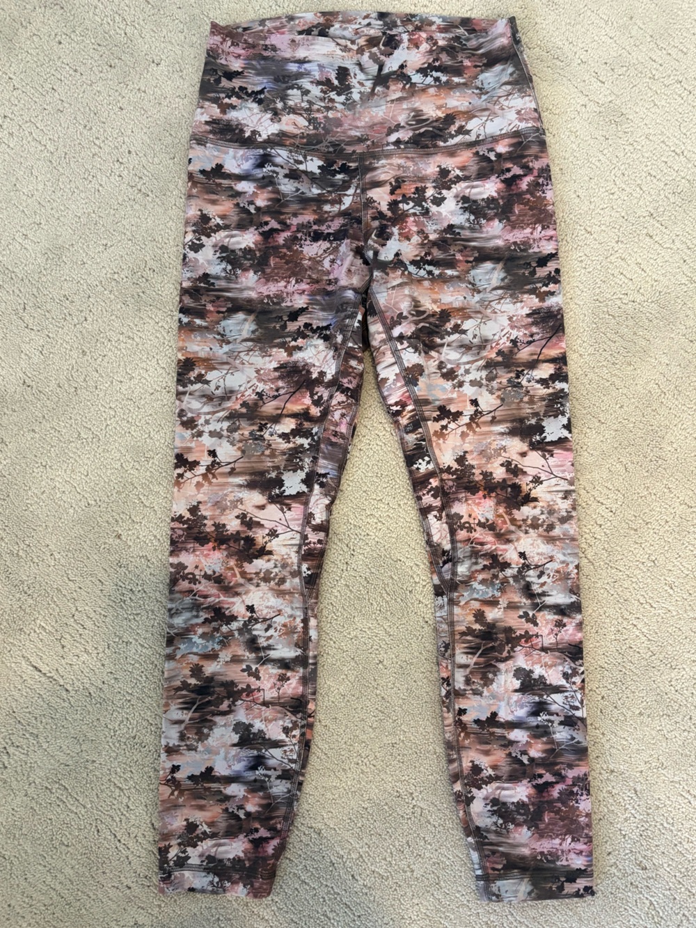 Lululemon Align leggings in Future Utopia Multi pattern Nulu High rise size 8